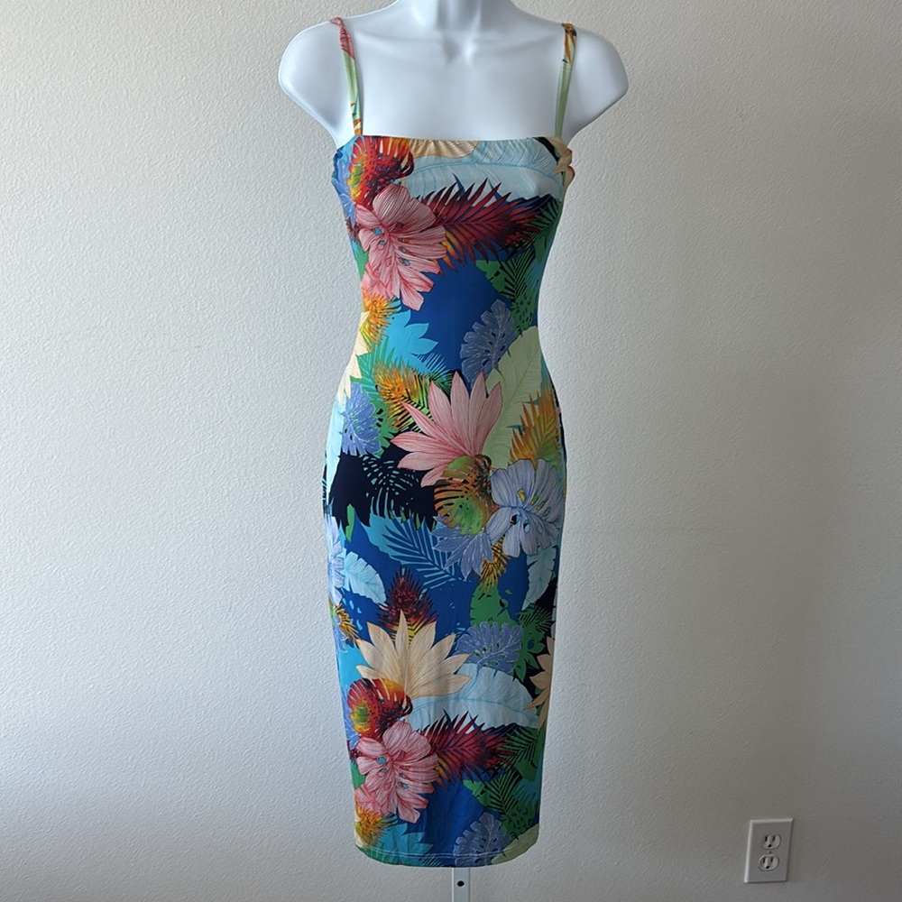 Tropical Floral Dress Sz M Bodycon Crisscross Open Back Resort Y2K Glam Festival - Picture 1 of 11
